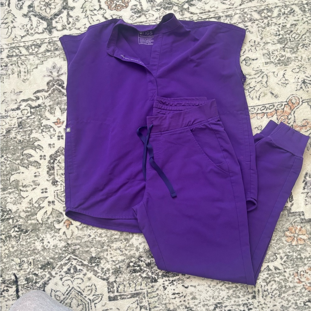Figs Women's Purple Jogger Set